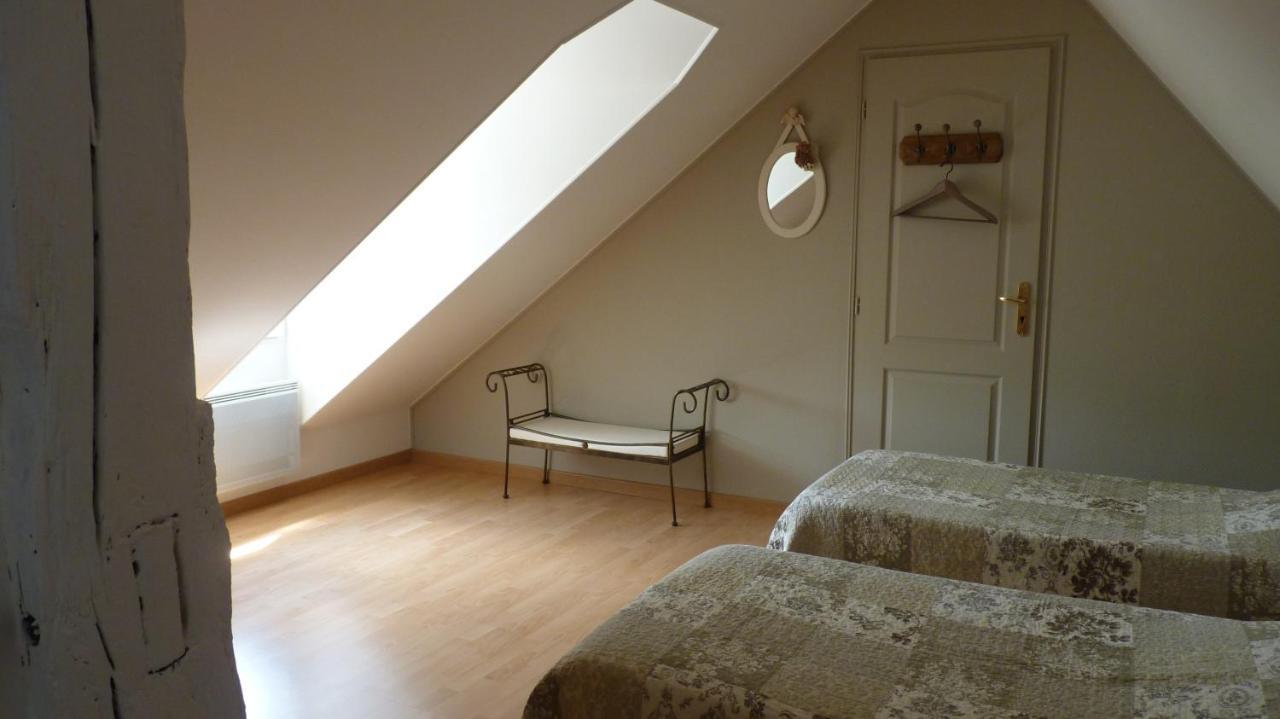 La Cyrillaure Bed & Breakfast Mosnes Exterior photo