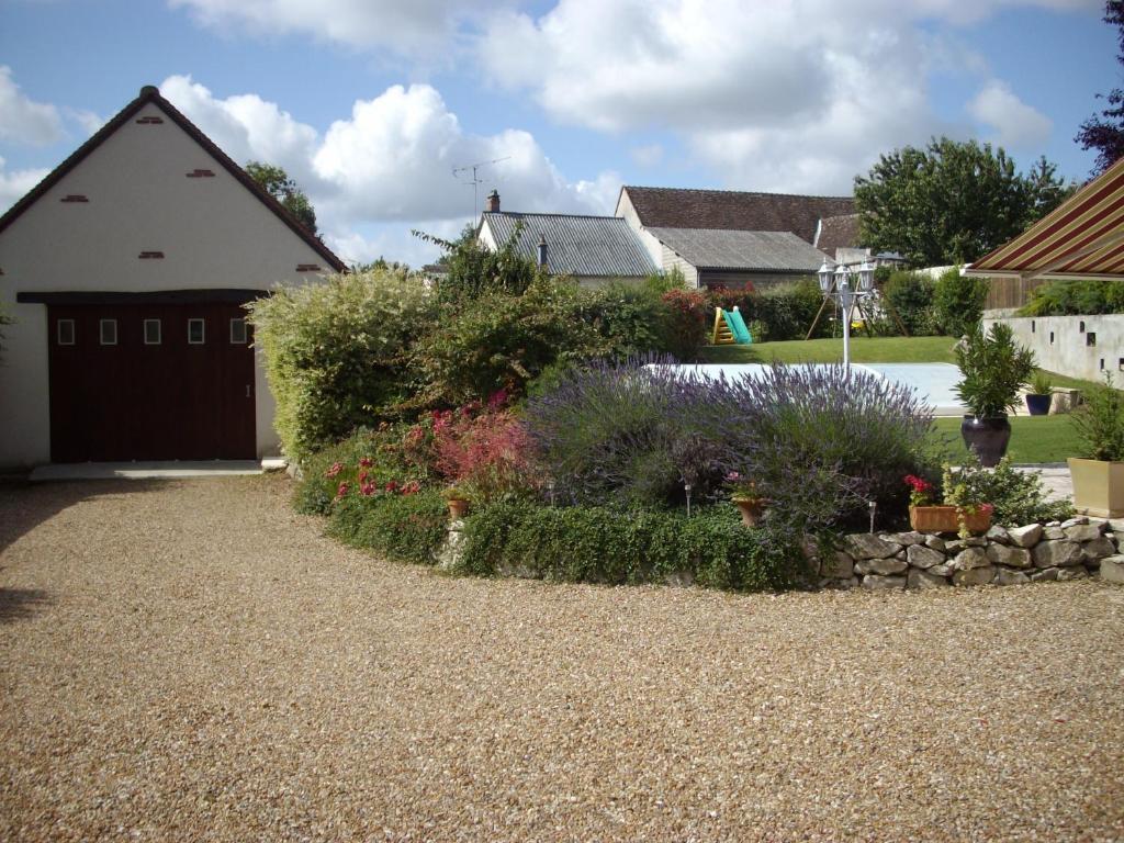 La Cyrillaure Bed & Breakfast Mosnes Exterior photo